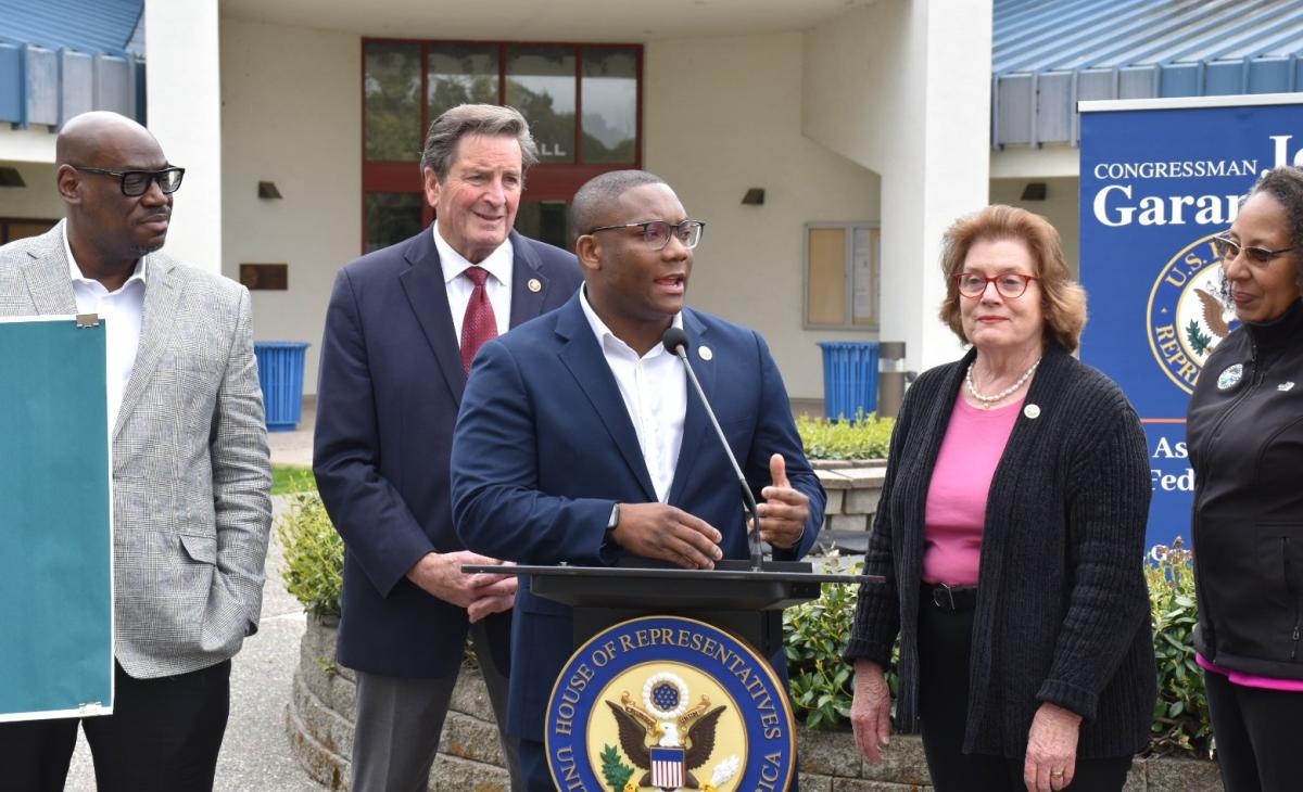 Hercules Vice Mayor Alex Walker-Griffin speaking at a press event after partnering with Rep. John Garamendi to secure $850 million for the Hercules Hub, a transit-oriented development. Photo courtesy of Alex Walker-Griffin. Alex Walker-Griffin speaking with leaders behind him