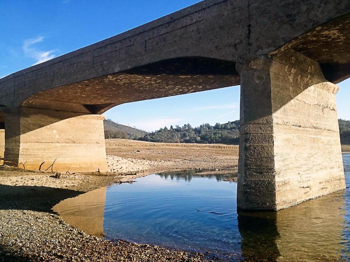 Folsom Lake bridge