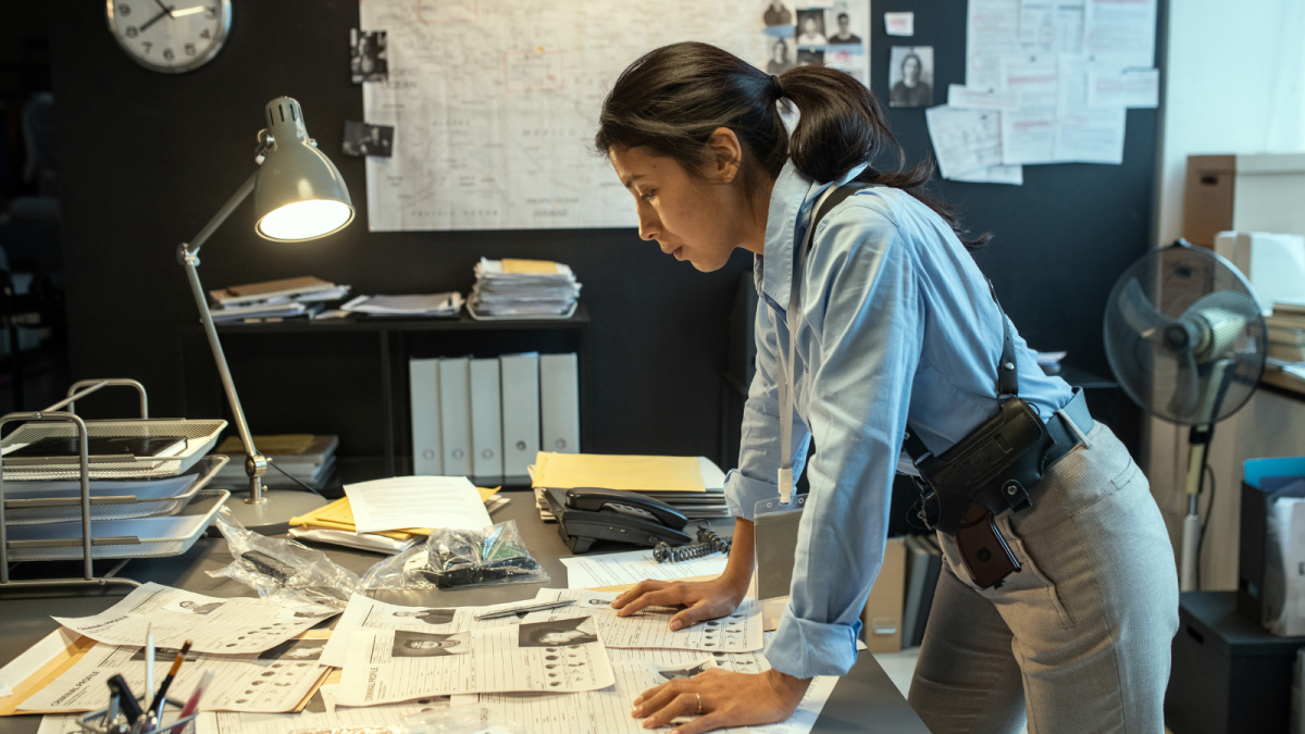 HdL's public safety investigations team has more than 100 years of combined law enforcement experience in investigations and pre-employment background checks.