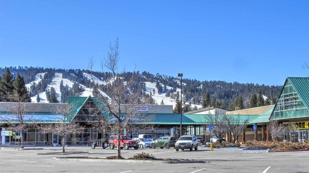 The city of Big Bear Lake shopping center and ski slopes. 